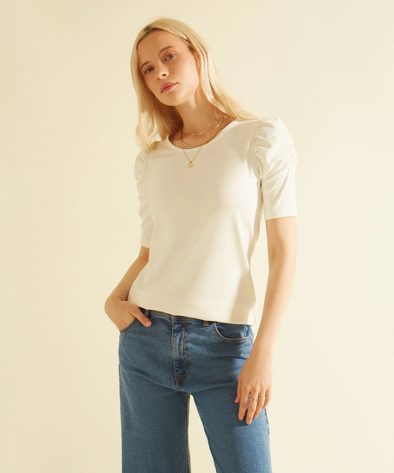 Camiseta con Ruche-