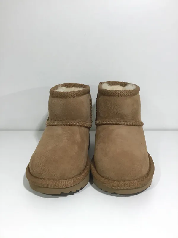 UGG mini